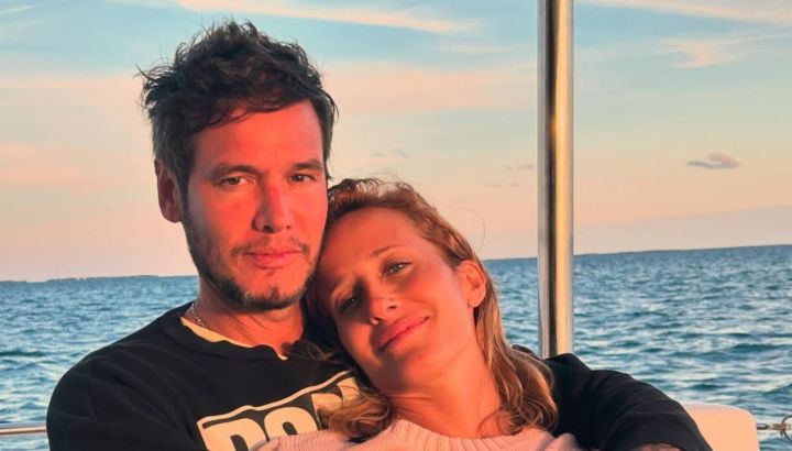 Las románticas vacaciones de Julieta Prandi y Emanuel Ortega: sesiones de fotos y largas caminatas en la playa
