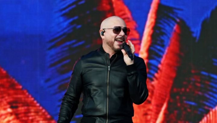 El insólito récord Guinness que busca romper Pitbull durante su show en el BST Hyde Park
