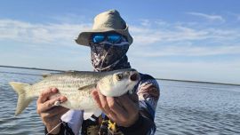 Dentro de la laguna de Mar Chiquita, en tanto, fue buena la pesca de lisas. Entrando desde Juan y Juan, Manuel y Julio Giuliani concretaron excelentes resultados.