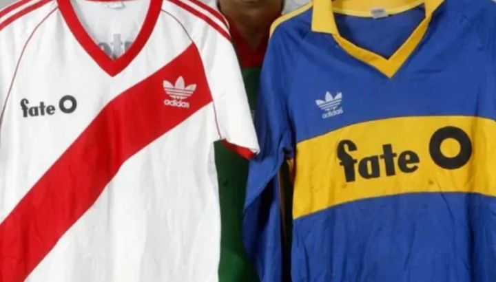 Fate en las camisetas de Boca y River