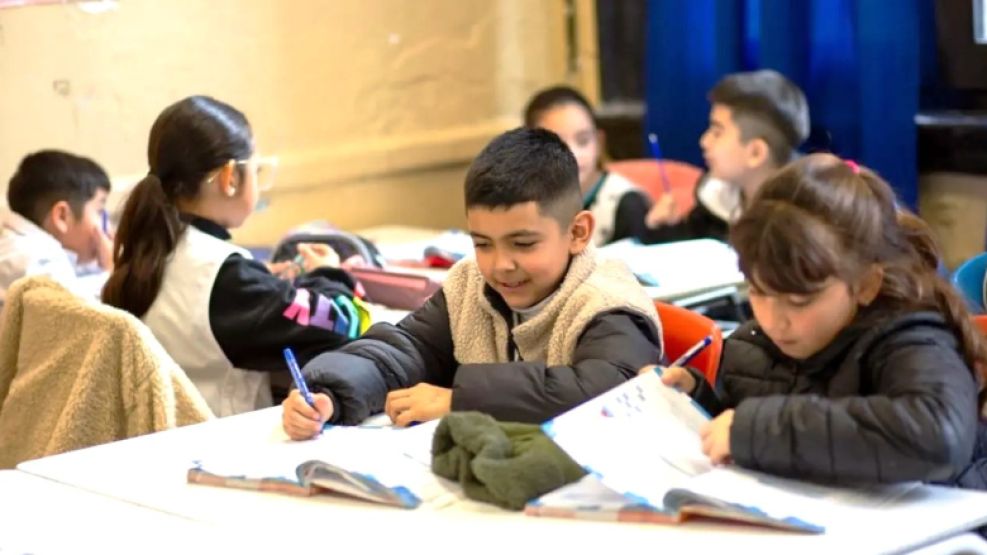 Más de 700 mil alumnos no alcanzarán el mínimo de horas escolares en 2026