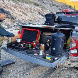 Exigente travesía off road a las lagunas La Fea, La Negra y Cari-Launa, entre el sur mendocino y el norte neuquino.