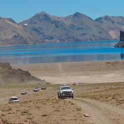 Exigente travesía off road a las lagunas La Fea, La Negra y Cari-Launa, entre el sur mendocino y el norte neuquino.