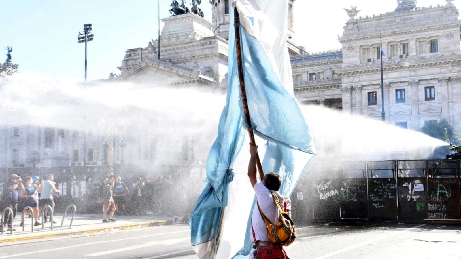 Marcha fuera del Congreso, reforma laboral 20260219