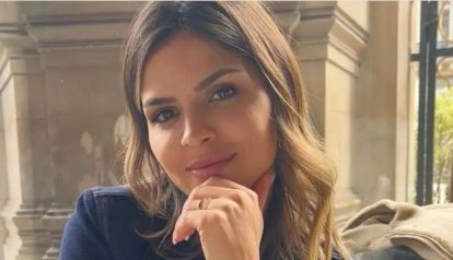 Camila Galante, la esposa de Leandro Paredes, deslumbró con un vestido inspirado en los setenta 