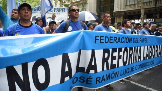 Encuesta: 7 de cada 10 argentinos respalda el paro general de la CGT contra la reforma laboral