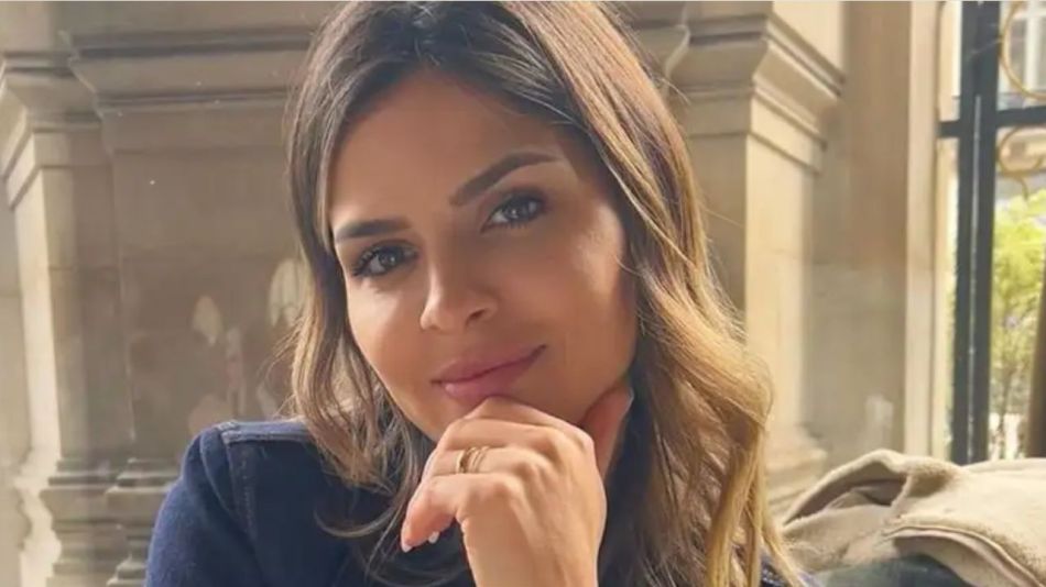 Camila Galante, la esposa de Leandro Paredes, deslumbró con un vestido inspirado en los setenta 