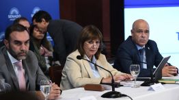 Ezequiel Atauche, Patricia Bullrich y Bartolomé Abdala - El oficialismo consiguió el dictamen para tratar la reforma laboral en el Senado