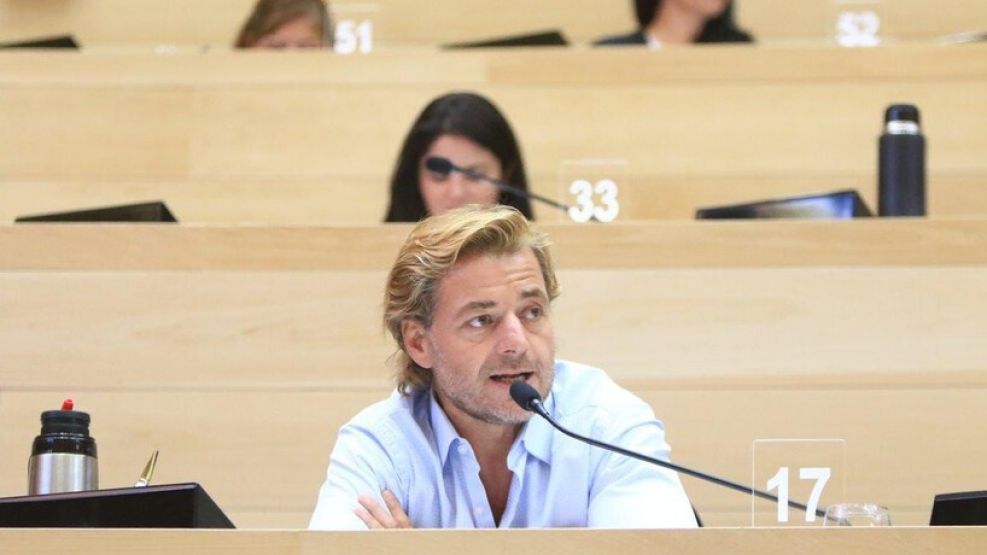 Knipscheer en sesión de la Unicameral