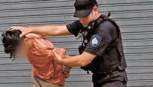 210226_policia_menor_edad_cedoc_g