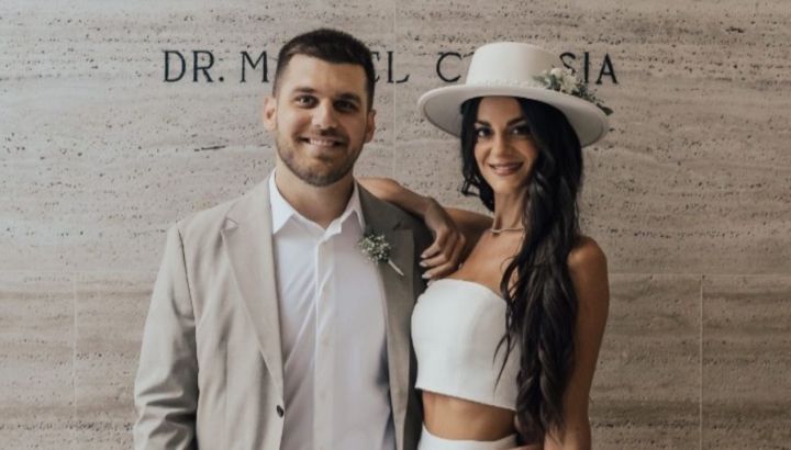 El íntimo casamiento de Emily Lucius y Rodrigo Valladares, el sobrino de Mauricio Macri: frente al río, batalla de DJs y rodeados de famosos