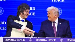 22_02_2026_milei_trump_gentilezapagina12_g