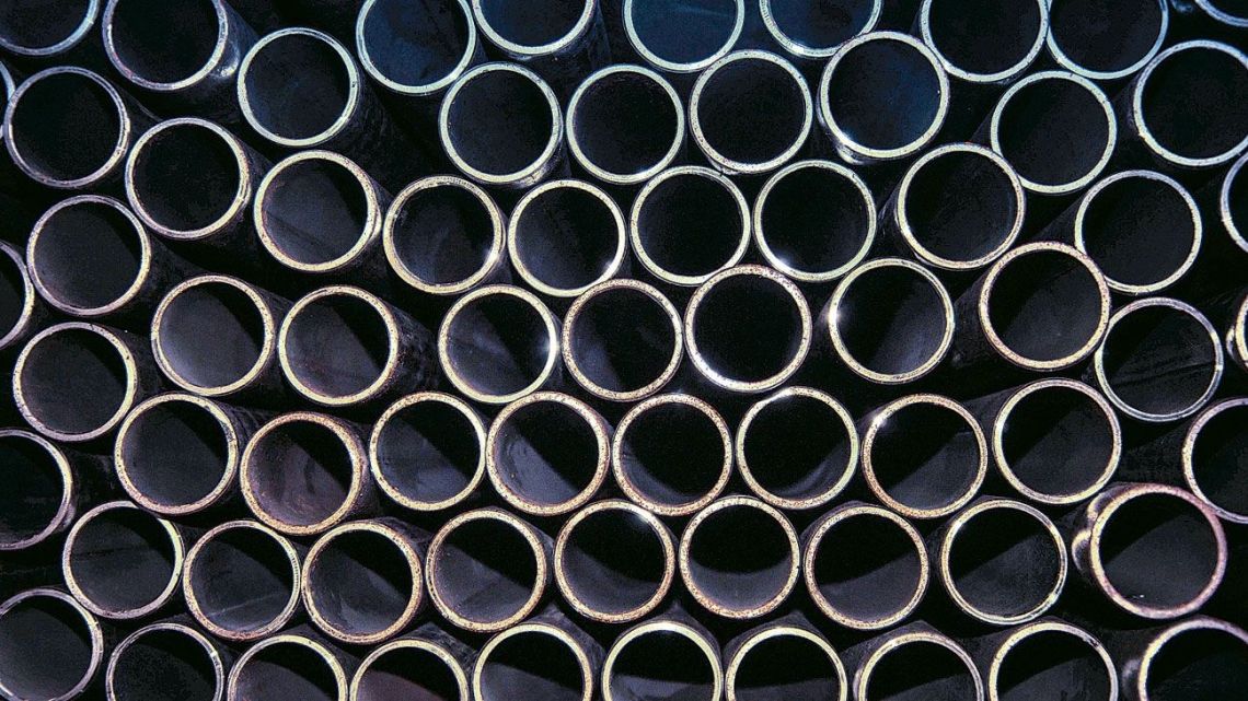 El Gobierno levanta el antidumping al aluminio y escala la tensión con Madanes Quintanilla