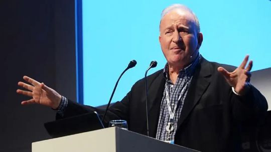 Daniel Sabsay: “Milei quiere inventar un delito por decreto”