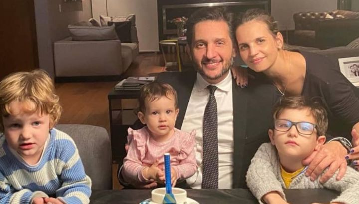 Así es la casa de Germán Paoloski y Sabrina Garciarena: Enfocada en sus hijos, llena de arte y estilo industrial