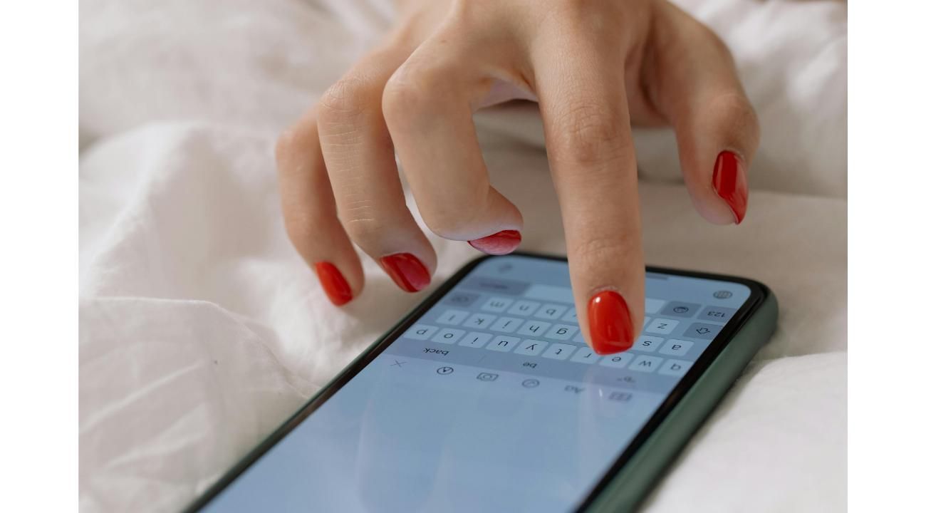 Autoestima en la era del filtro: cómo dejar de compararnos todo el tiempo