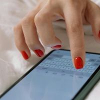 Autoestima en la era del filtro: cómo dejar de compararnos todo el tiempo