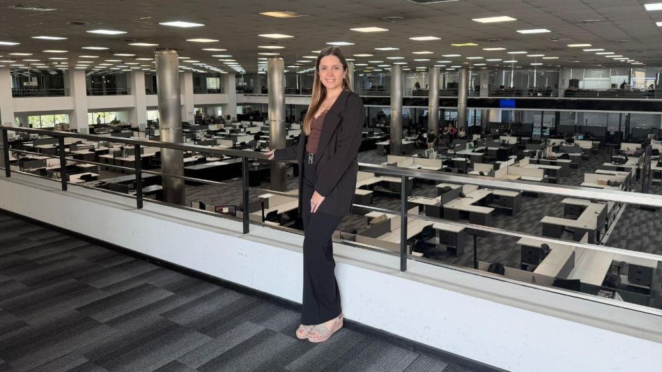 VOZ Y TENSIÓN MUSCULAR: CUANDO EL CUERPO HABLA A TRAVÉS DE LA GARGANTA