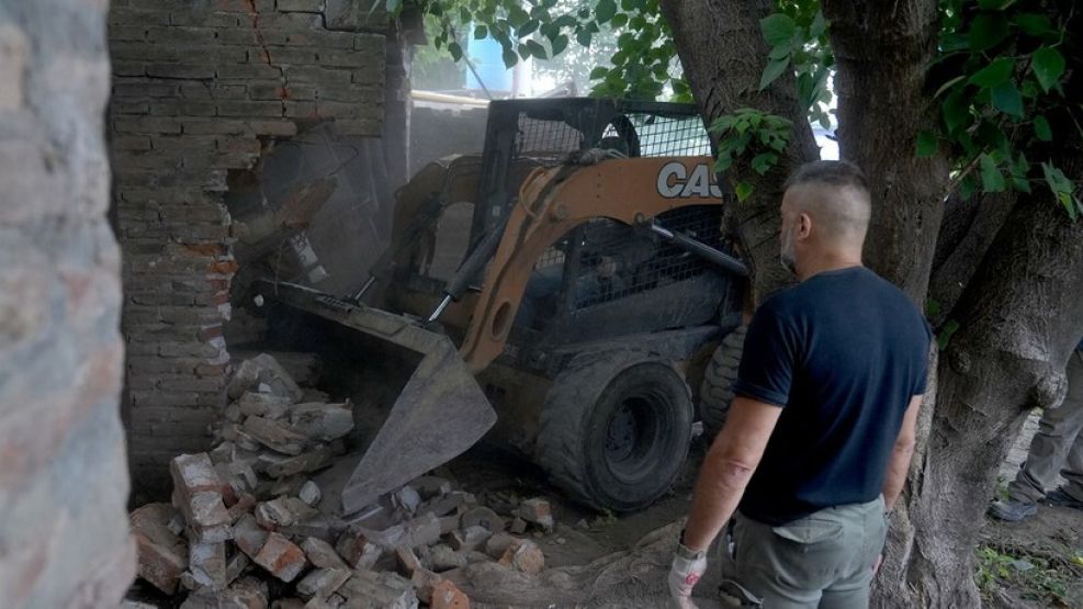 Derribo de búnker de venta de drogas