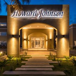 Howard Johnson Ezeiza y Villa Carlos Paz.