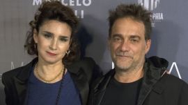 La historia de amor de Valeria Bertuccelli y Vicentico: su casamiento por accidente que es ilegal en Argentina y la familia express