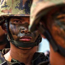 Marines tailandeses se alinean en la playa después de participar en un ejercicio anfibio en Chonburi. Foto de Chanakarn LAOSARAKHAM / AFP | Foto:AFP