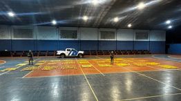 Secuestran 900 kilos de marihuana en dos barcazas.