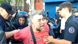 Un camarógrafo del canal de noticias A24 fue detenido mientras cubría la manifestación de Greenpeace