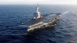 La OTAN interceptó un dron ruso cerca de un portaaviones francés y crece la tensión militar en Europa