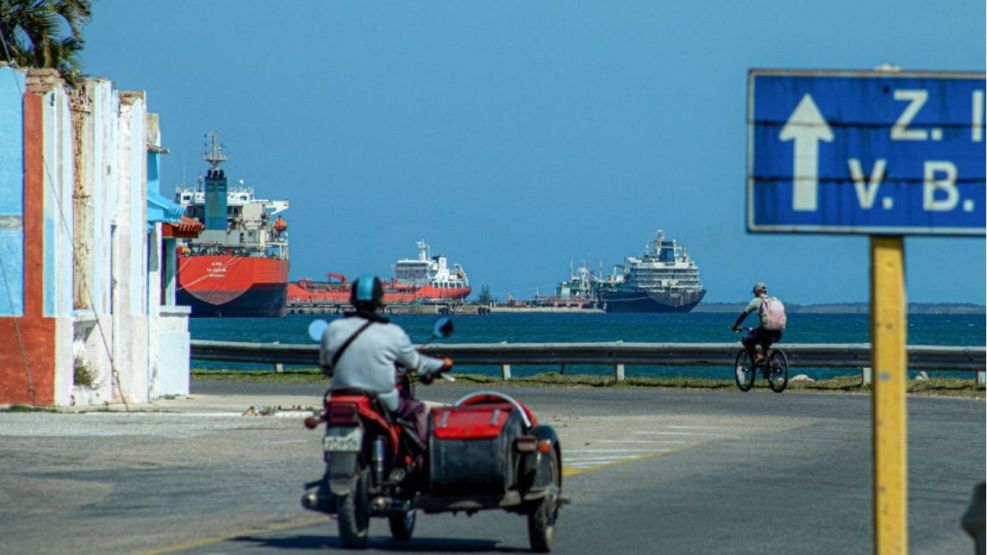 Estados Unidos habilitó la venta de petróleo y gas a Cuba para el sector privado