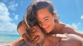 Así fueron las románticas vacaciones de Nico Occhiato y Flor Jazmín Peña: playa, karaoke y anuncios