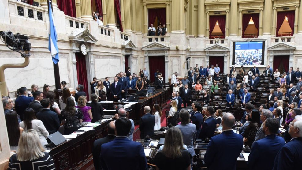 Un grupo de diputados presentó el proyecto de Ley de Fortalecimiento Salarial Educativo