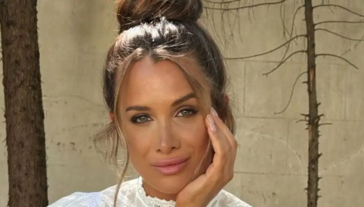 Cami Homs festejó el primer mes de Aitana: postales inéditas del parto, collage de imágenes y una familia ensamblada