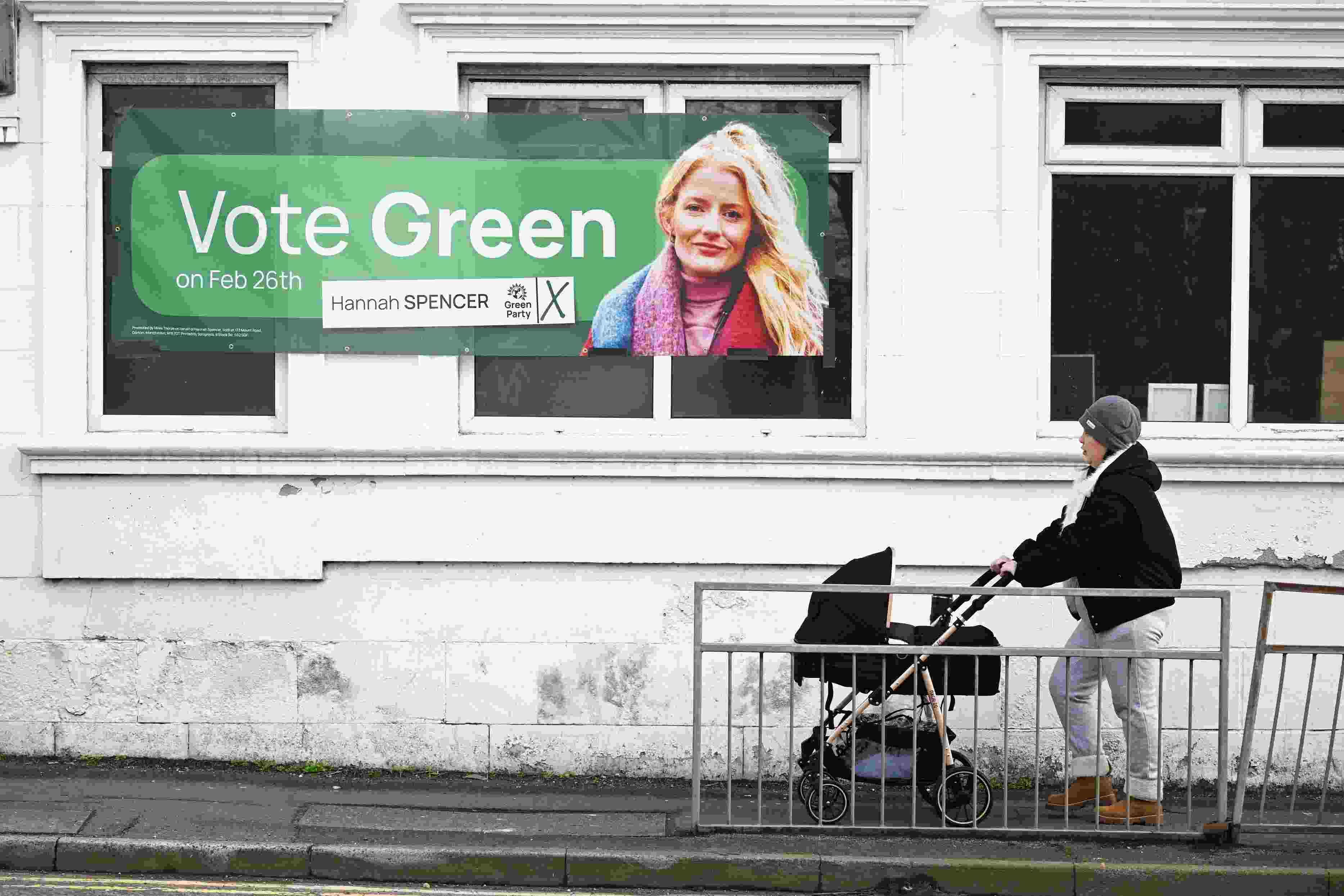 Hannah Spencer, plomera, gasista, y en 2026 nueva legisladora de Parlamento británico.