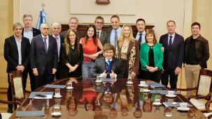 010326_milei_gabinete_ministros_presidencia_g