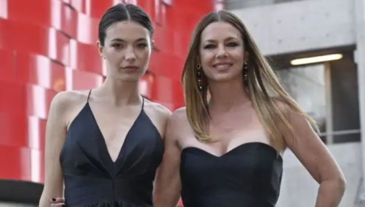 Los looks matchy-matchy de Helena Otamendi y Geraldine Neumann para los 15 de Allegra Cubero: elegancia, personalidad y sofisticación