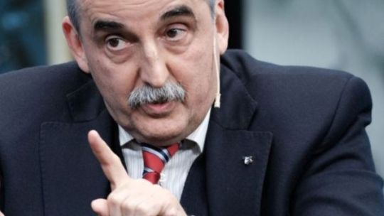 Polémico: el video con IA de Guillermo Moreno disparando en un reportaje