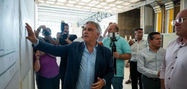 LLARYORA A LOS DOCENTES: "Nadie llega a fin de mes"