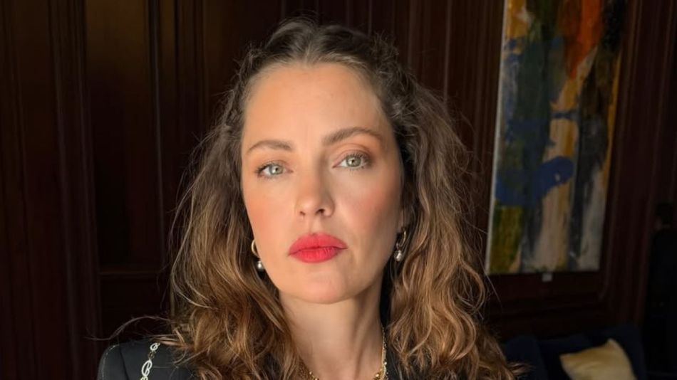 Dolores Fonzi deslumbró con un look "galáctico" en los premios Goya