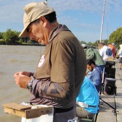 La Plata abrió una nueva temporada para la pesca federada bonaerense, confirmando que la modalidad a una mano sigue siendo una de las más técnicas y apasionantes de su calendario competitivo.