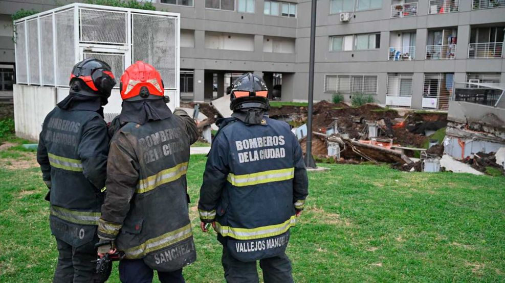 Incendio en Belgrano y un derrumbe en Parque Patricios 03032026
