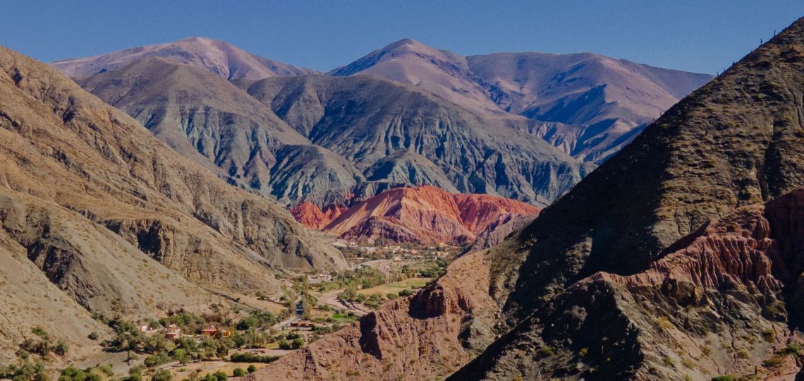 Jujuy íntimo: el nuevo lujo se vive entre cerros, vino y cocina de autor