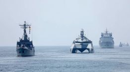 El buque de guerra iraní "IRIS Dena" se hundió frente a la costa de Sri Lanka tras emitir una señal de auxilio