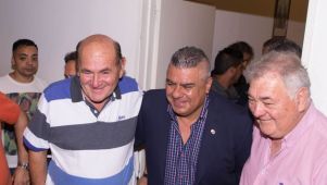 Claudio Tapia y Emeterio Farías