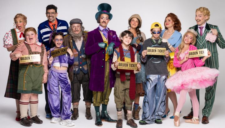 Las primeras imágenes oficiales de Charlie y la Fábrica de Chocolate: dos destacadas figuras se suman al elenco