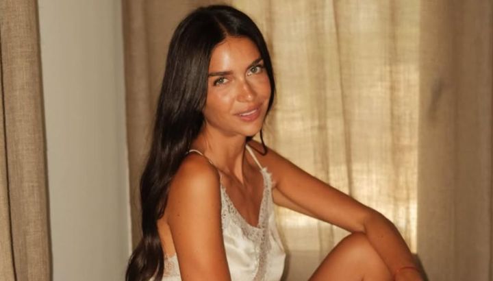 Adiós a las mamparas de baño: Zaira Nara se suma a la nueva tendencia de decoración que vuelve en 2026
