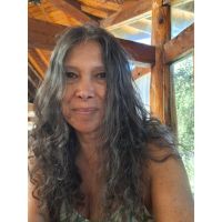 Lic. Andrea Sujatovich: una mirada holística al servicio del ser