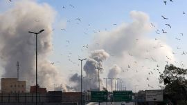 Israel bombardeó Teherán con nuevos ataques y Irán atacó a grupos guerrilleros kurdos en Irak. Foto de ATTA KENARE / AFP