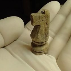 La pieza histórica encontrada.