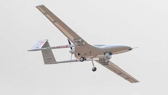 La carrera armamentista en Medio Oriente se define por la capacidad de producción digital y la integración de inteligencia artificial